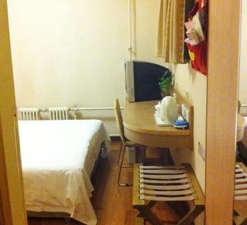 Hotel Joy & Suites 2*